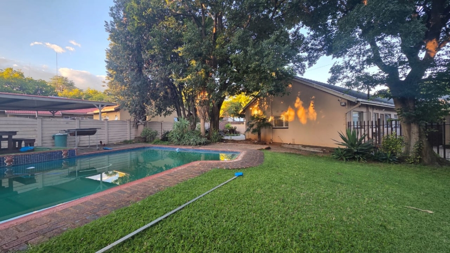 3 Bedroom Property for Sale in Flamwood North West